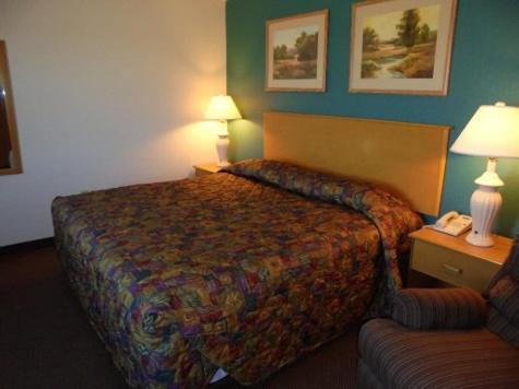 Herington Inn And Suites Εξωτερικό φωτογραφία