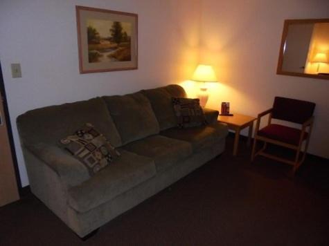 Herington Inn And Suites Εξωτερικό φωτογραφία